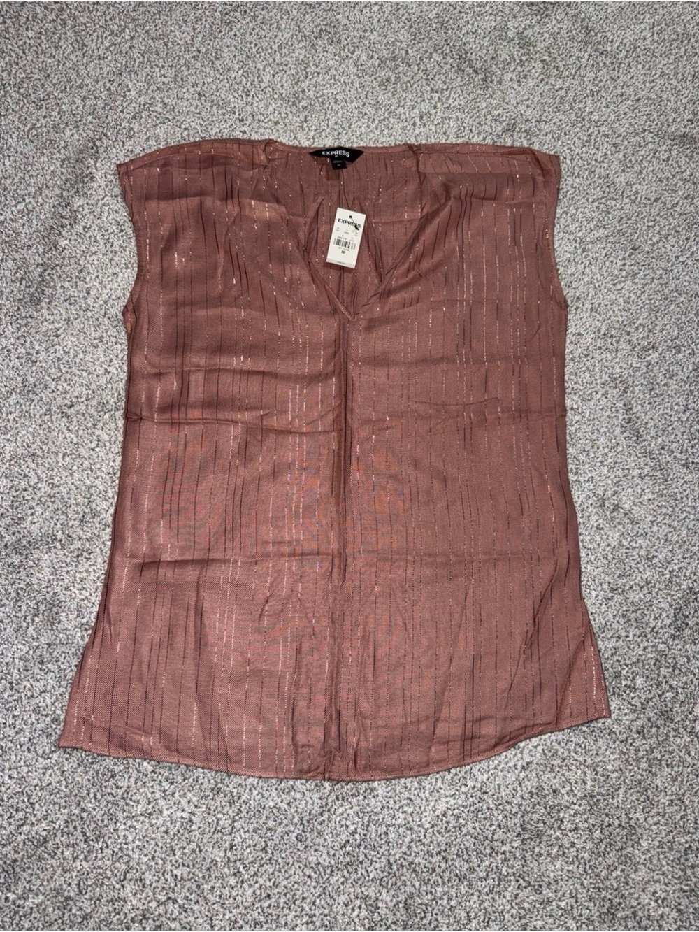 EXPRESS Women’s Shimmery Mauve V-Neck Cap Sleeve Top